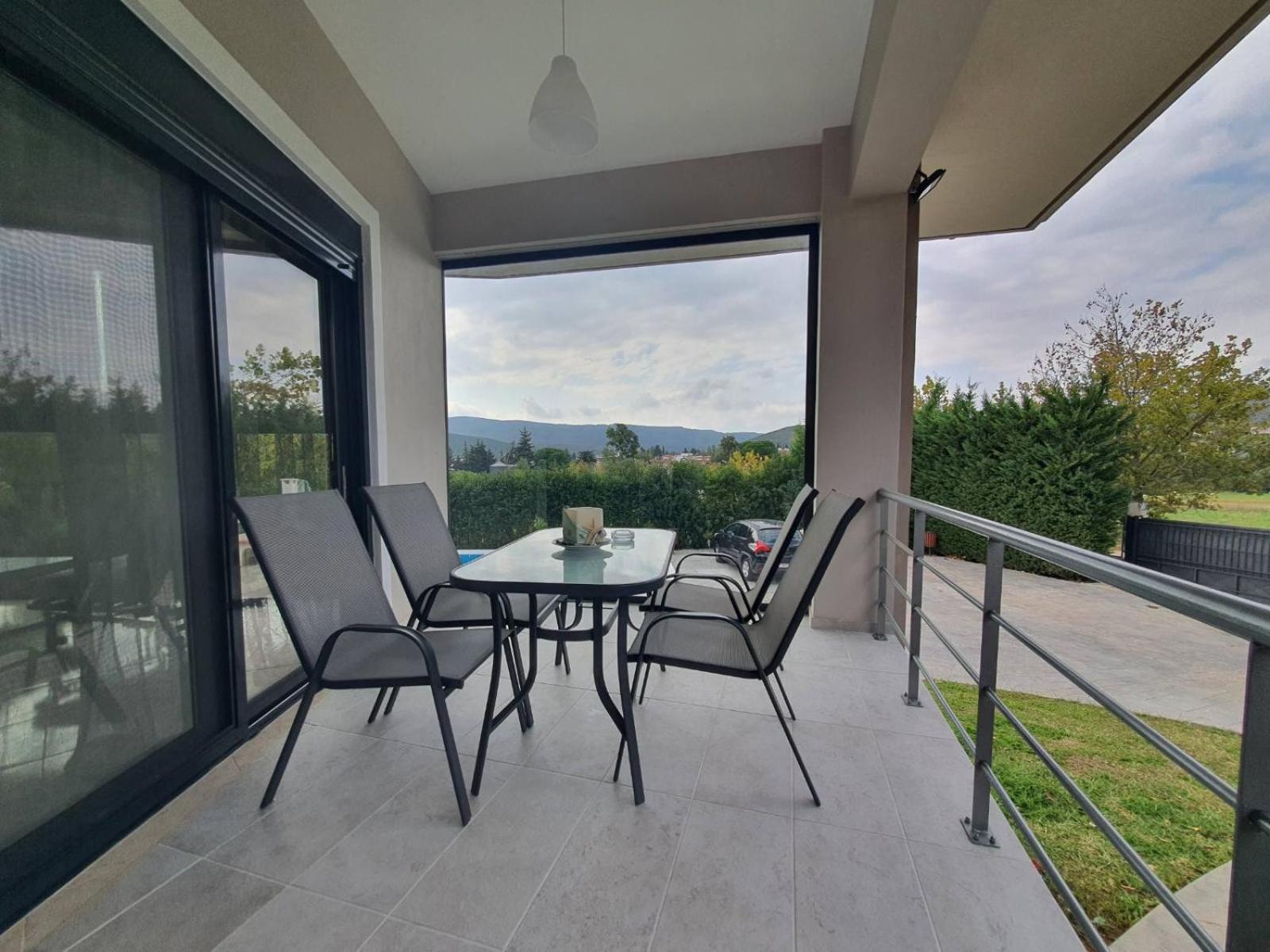 Villa Constangie Marathón Exteriör bild